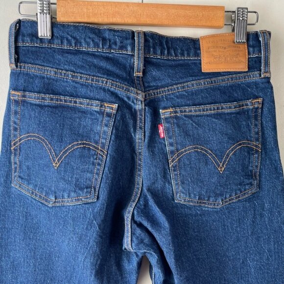 Levi’s premium WEDGIE ICON FIT ANKLE WOMEN'S JEANS size 27 dark Wash but… - Picture 7 of 15
